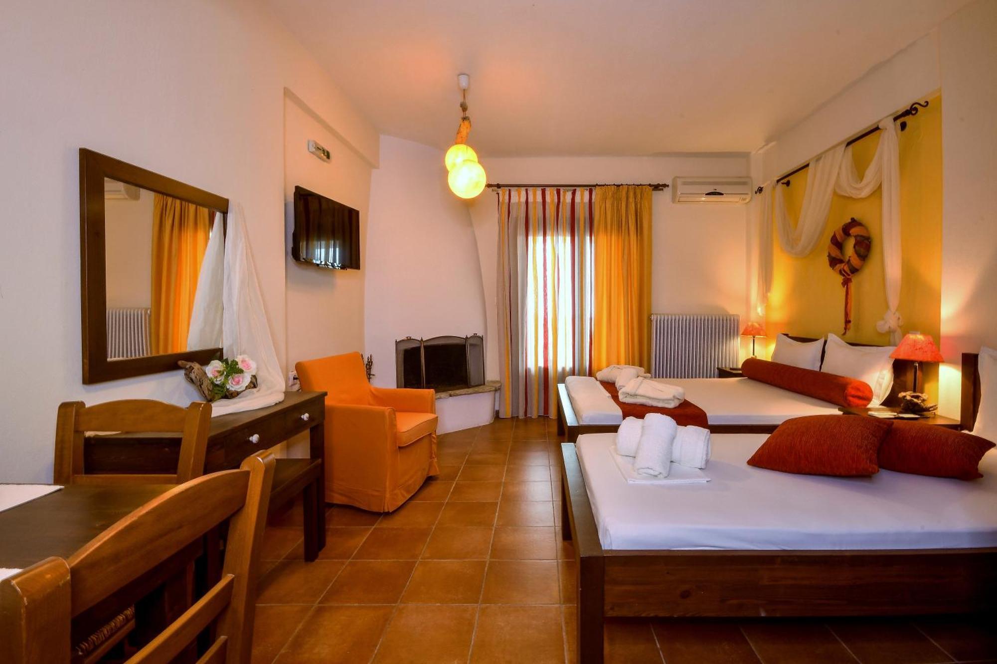 Guesthouse Amanitis Caesarea Skiti Bagian luar foto