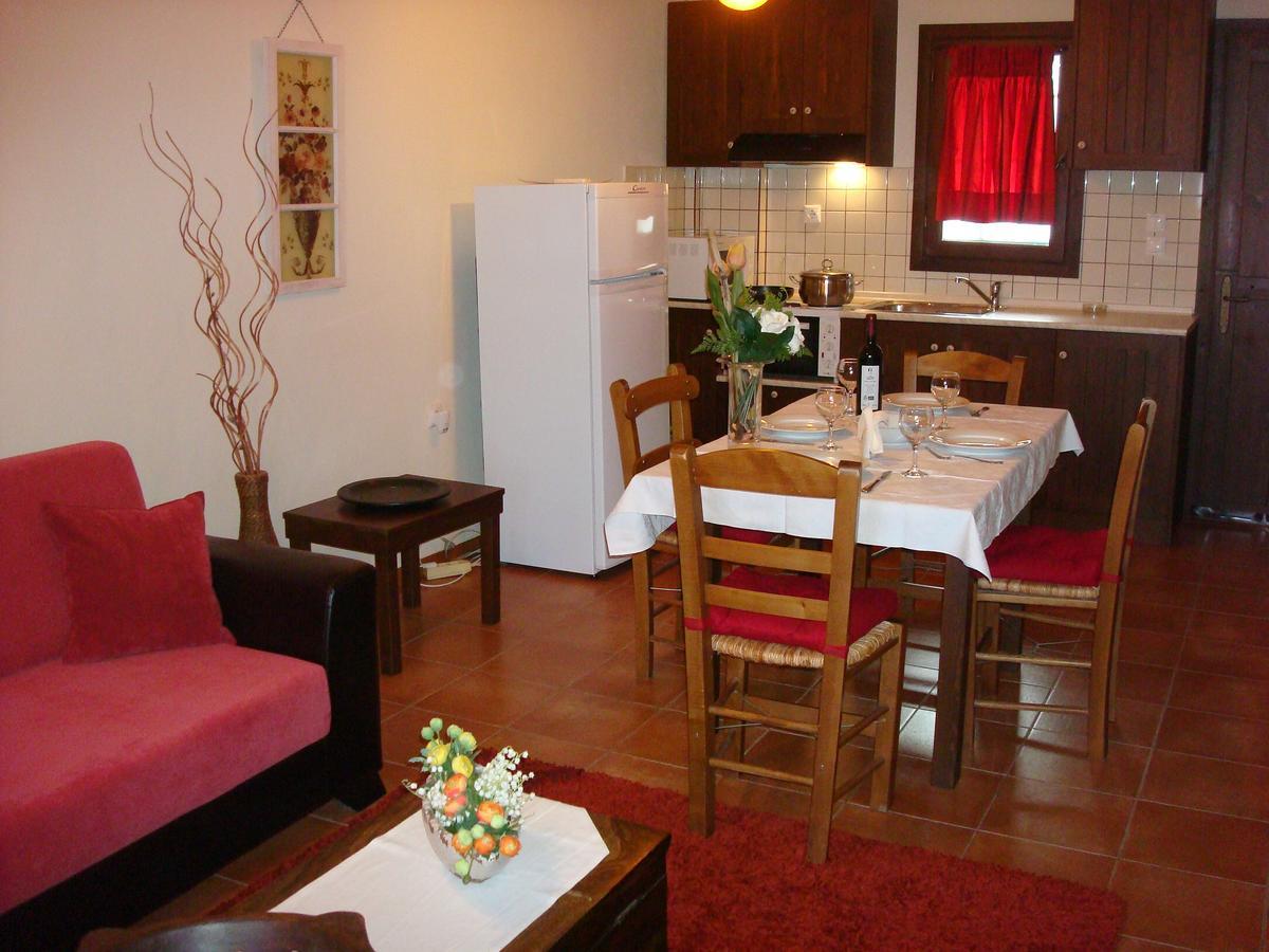 Guesthouse Amanitis Caesarea Skiti Bagian luar foto