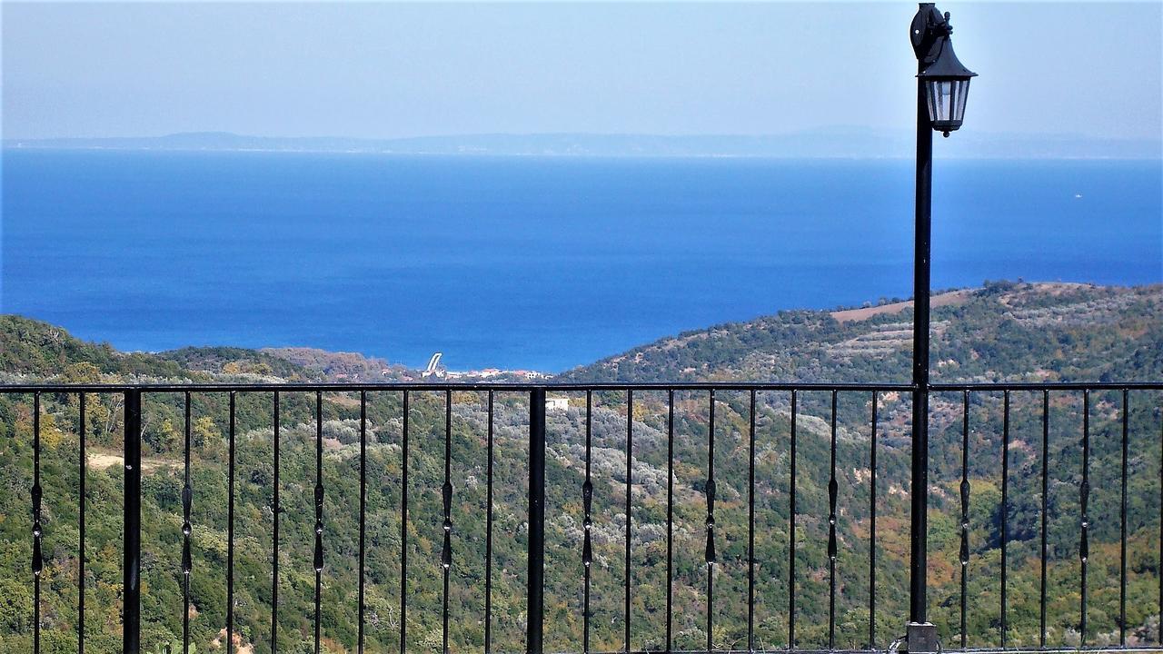 Guesthouse Amanitis Caesarea Skiti Bagian luar foto